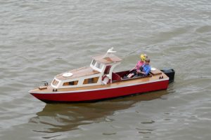 Outboard Cruiser (01)