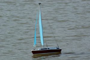 Blue sailed sloop 2 (01)