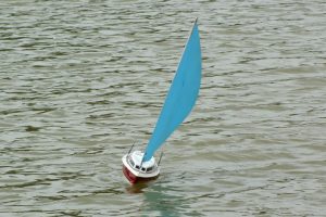 Blue sailed sloop 2 (03)
