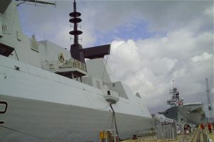 HMS Daring PICT0095